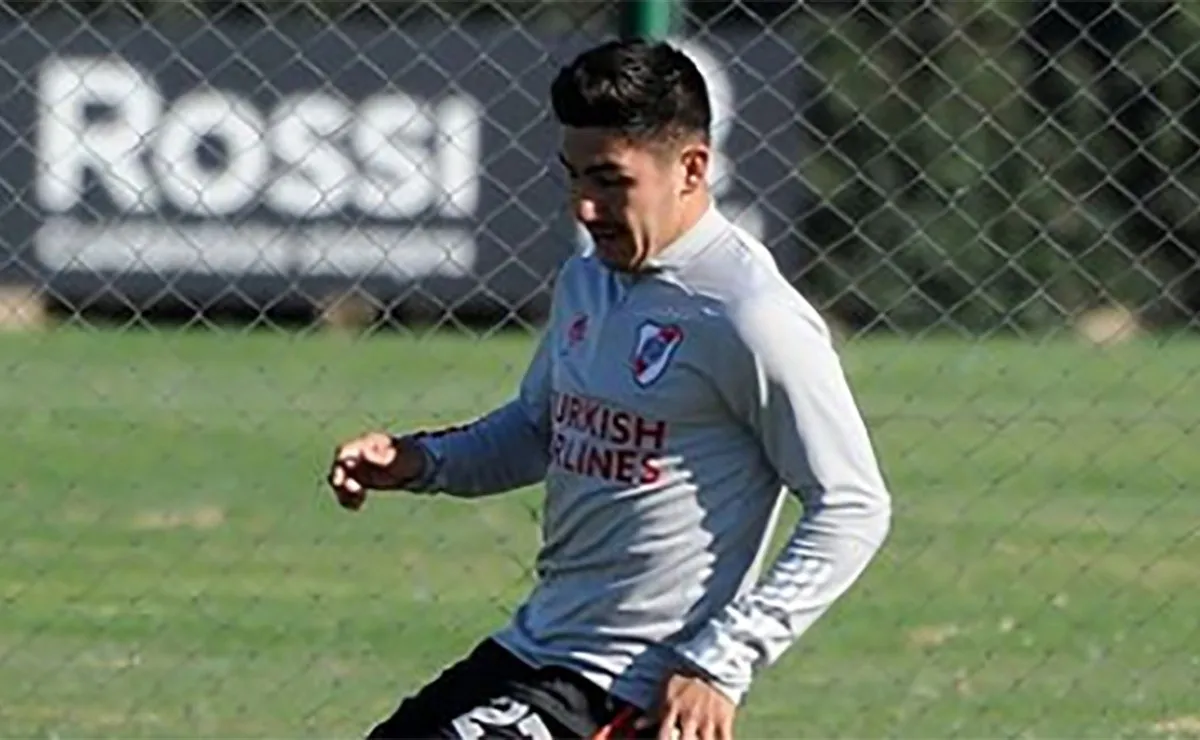 El Chino jugará durante todo el 2022 en el conjunto de Florencio Varela.