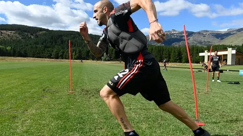 Javier Pinola realiza una nueva pretemporada con River.