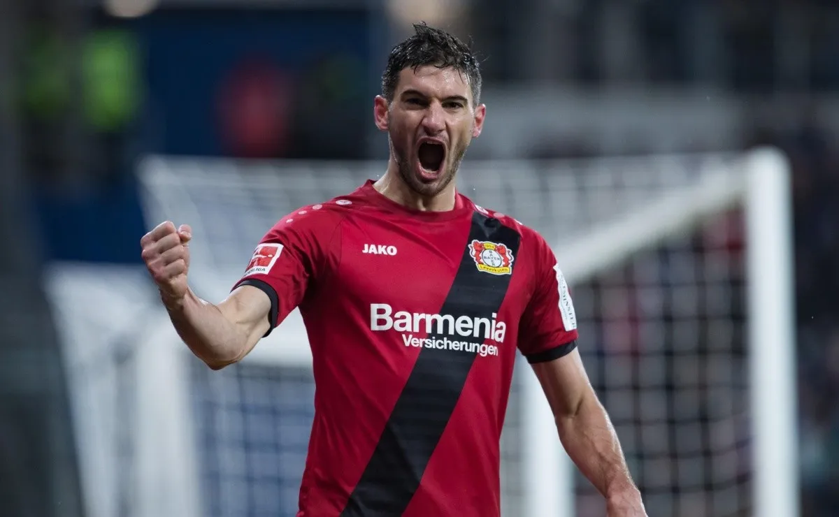 El Pipa analiza dejar el Bayer Leverkusen para regresar a Sudamérica.