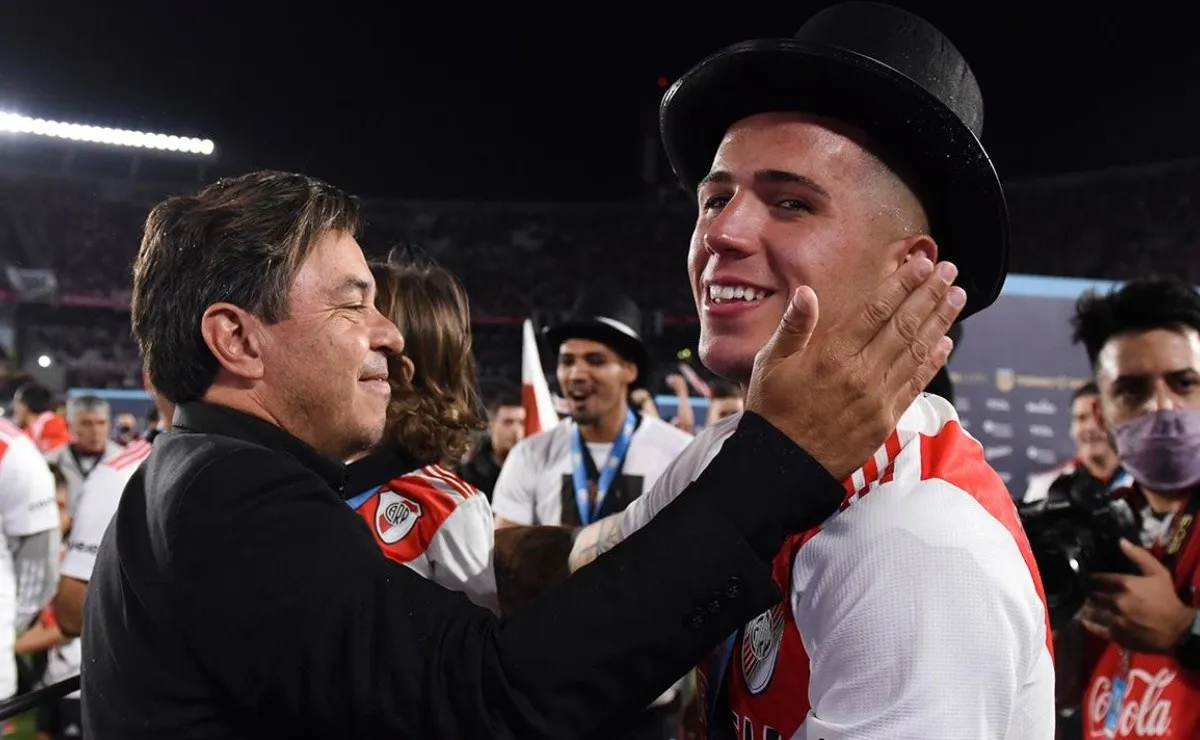 Enzo Fernández habló de todo: su felicidad por estar en River, el cariño de los hinchas, el pedido del plantel a Julián Álvarez y la unión del grupo.