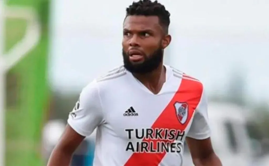 Thomas Gutiérrez la rompió en Reserva pero no jugó en Primera y se fue libre.