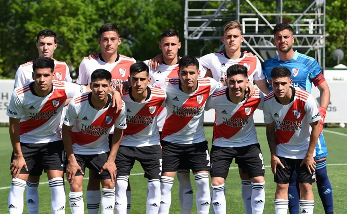 El Millonario volvió a los entrenamientos en Reserva y se topó con casos de Covid-19.