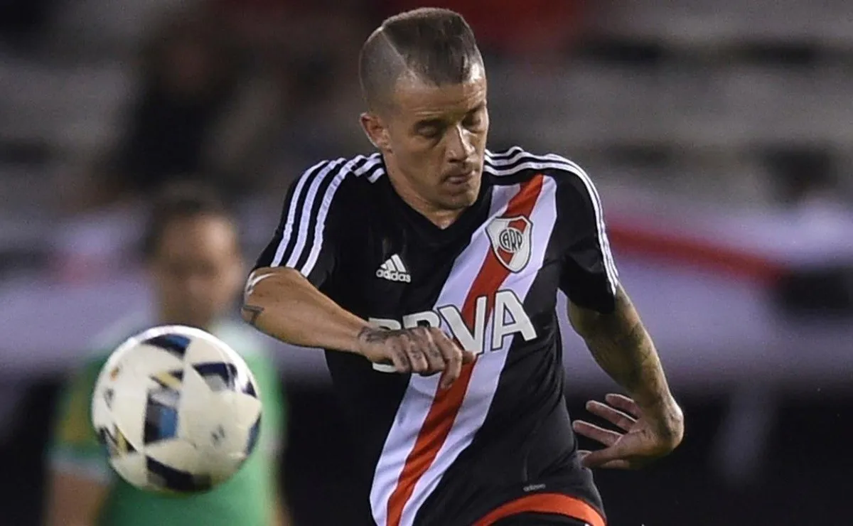 Andrés D'Alessandro regresó a Inter de Porto Alegre tras un breve paso por Nacional de Montevideo. Será su tercer ciclo en el club.