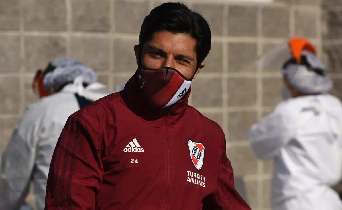 El plantel de River será hisopado este domingo y en unas horas se conocerán los resultados.