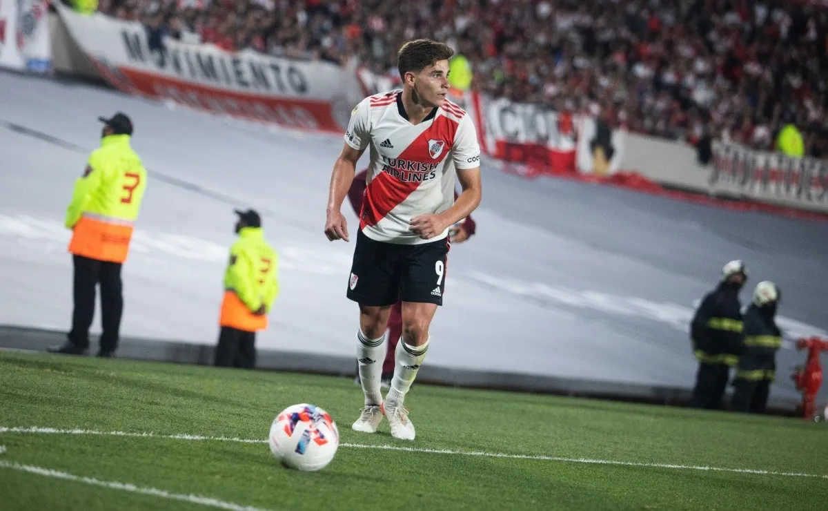 Un club cordobés debe cobrar si Julián Álvarez es vendido.