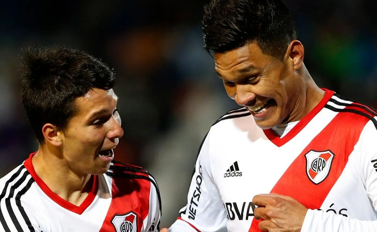 Tomás Martínez junto a Teófilo Gutiérrez.
