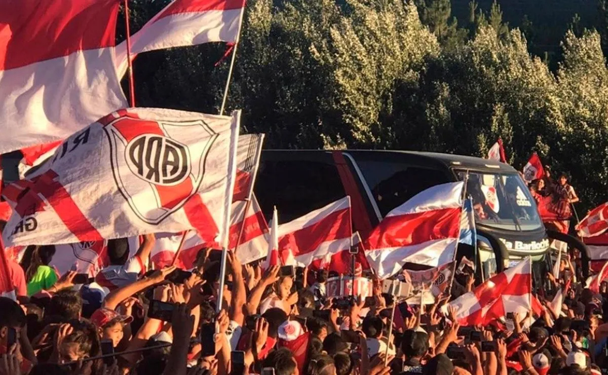 River será recibido por una multitud en San Martín de los Andes.