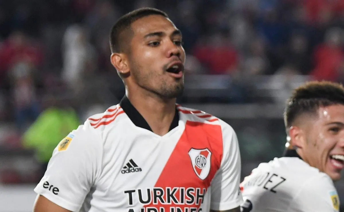 El central seguirá en River durante 2022 y Gallardo sonríe.
