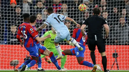 La definición de Manuel Lanzini de zurda para el gol del West Ham.