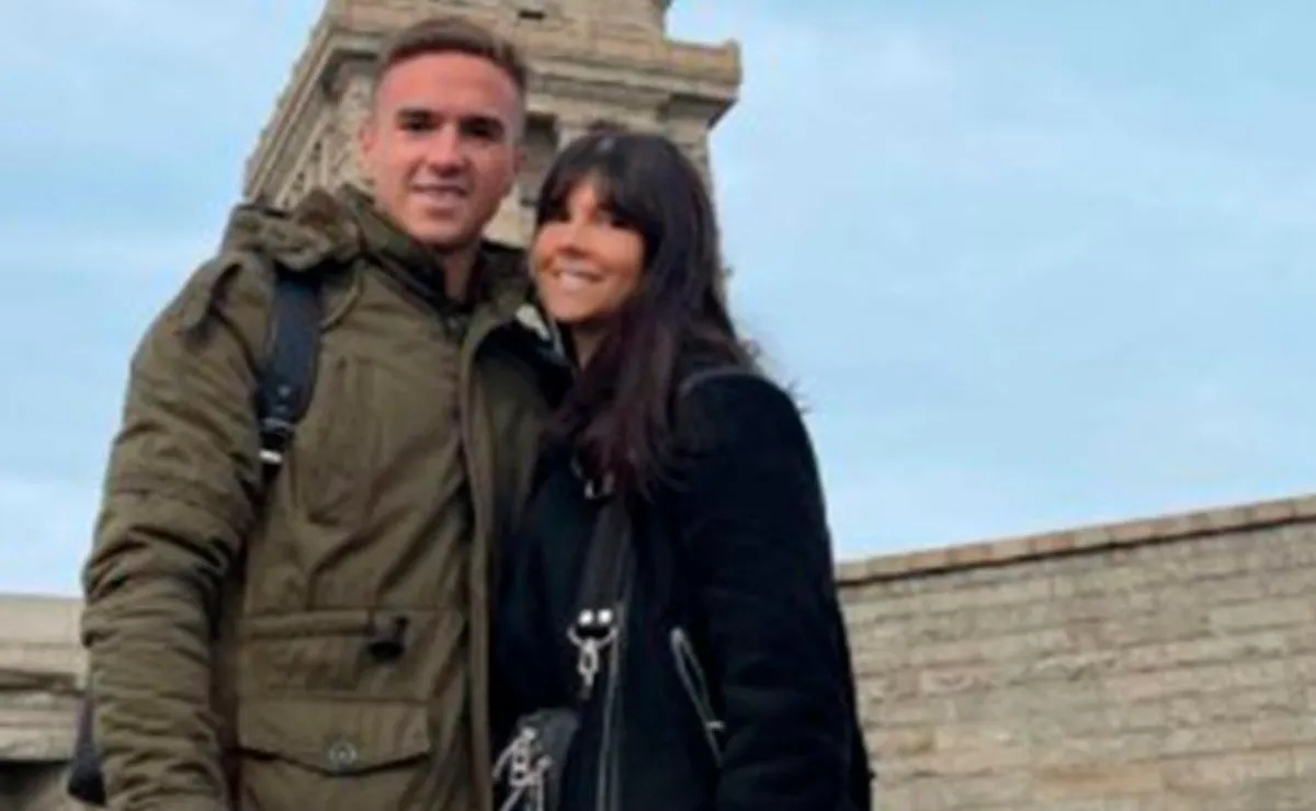 Agustín Palavecino junto a Stefania, su pareja, disfrutando de sus vacaciones en Nueva York.