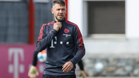 Martín Demichelis actualmente dirige a la Reserva de Bayern Munich.