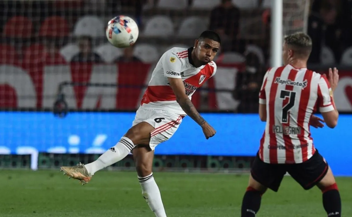 David Martínez, camino a arreglar su continuidad en River.