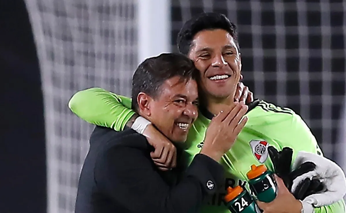Un abrazo y un par de sonrisas que perdurarán para siempre.