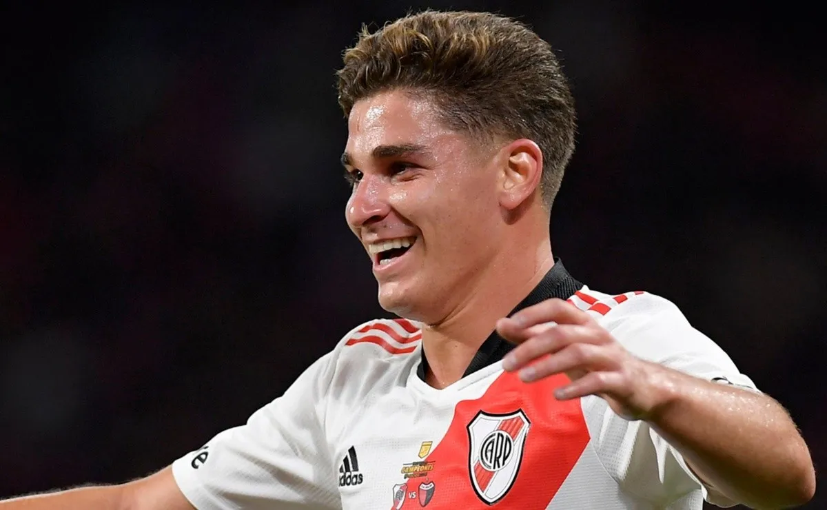 El gran presente de Julián Álvarez copa los diarios europeos.