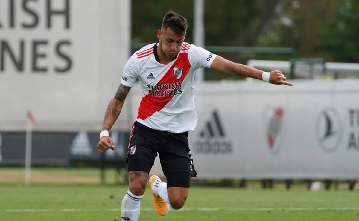 Lecanda jugó un superclásico y también fue titular en el histórico partido de Enzo Pérez de arquero.