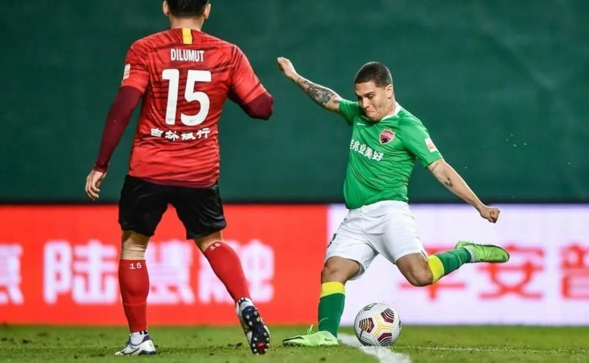 Juan Fernando Quintero y otra gran actuación con Shenzhen FC.