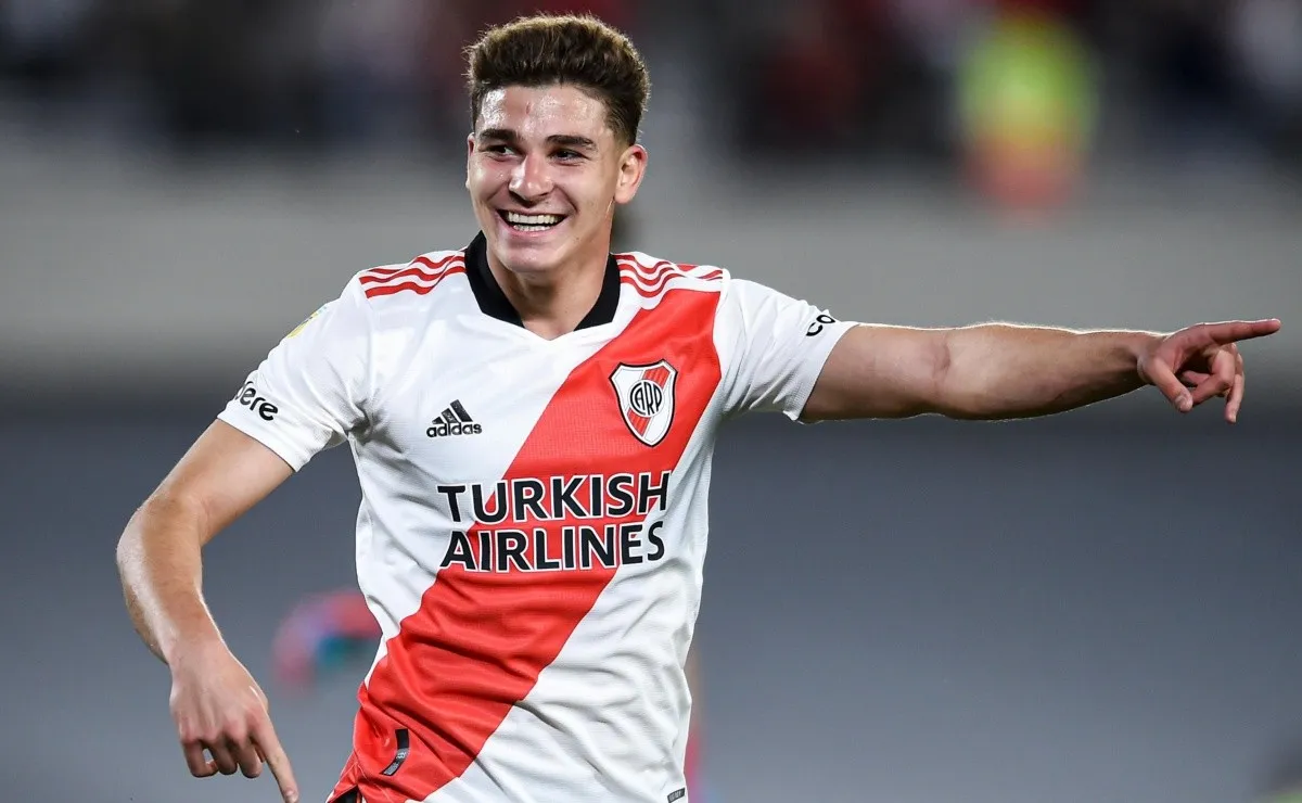 Julián Álvarez fue el goleador de la Liga Profesional con 18 goles.