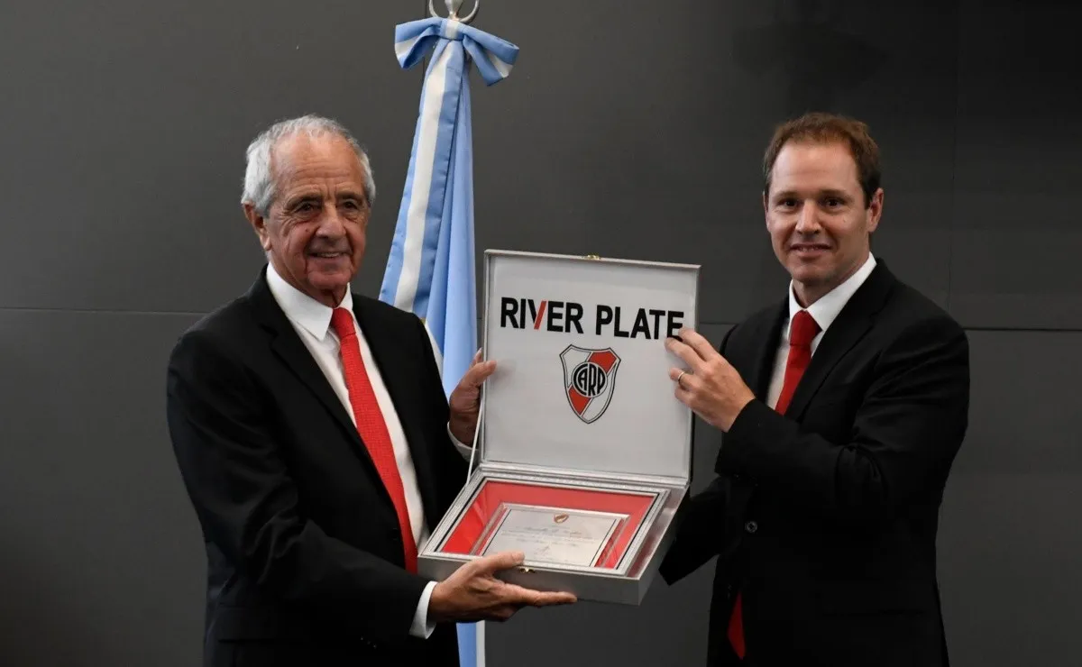 Rodolfo D'Onofrio, presidente saliente, y Jorge Brito, presidente electo.