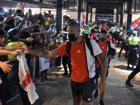 Enorme recibimiento a River en Tucumán