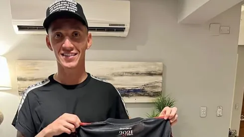 Krane recibió un regalo de su ex compañero de mediocampo en River.