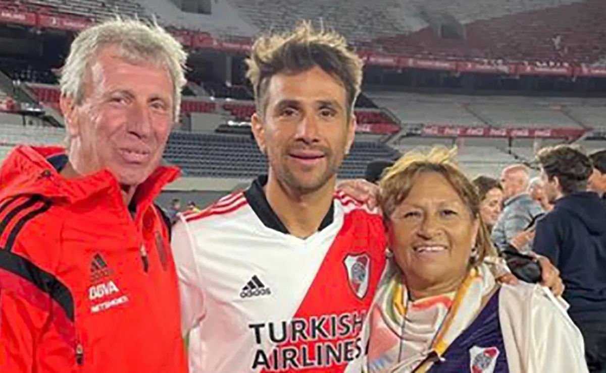 El León tuvo su última función dentro de la cancha rodeado de hinchas de River.