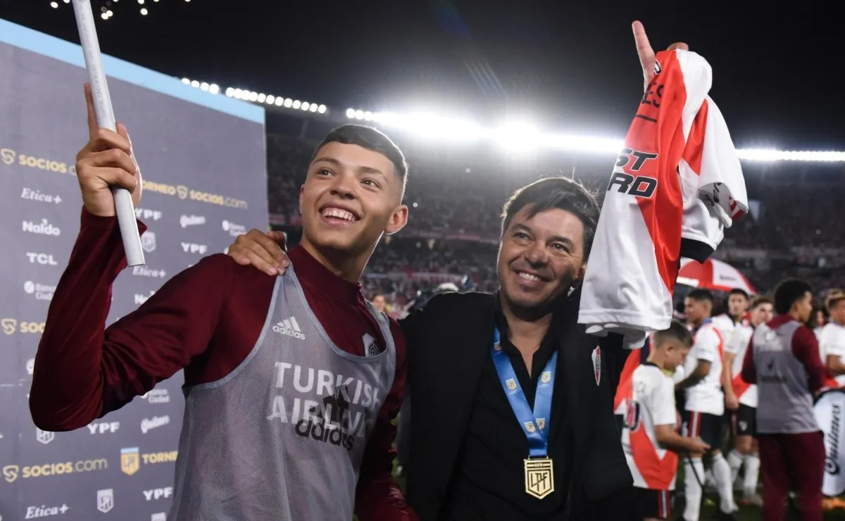Marcelo Gallardo festejó el último título en el Monumental junto a sus hijos.