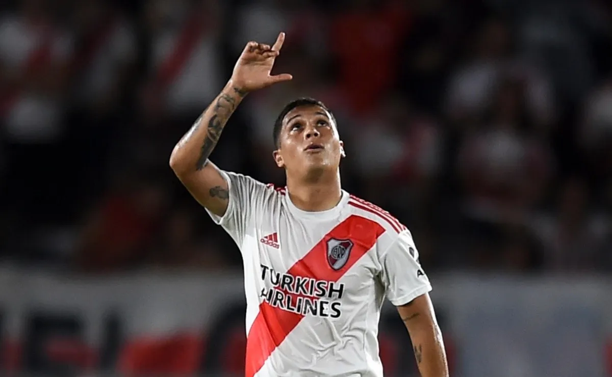 El colombiano sigue coqueteando con el Millonario y un posible regreso.