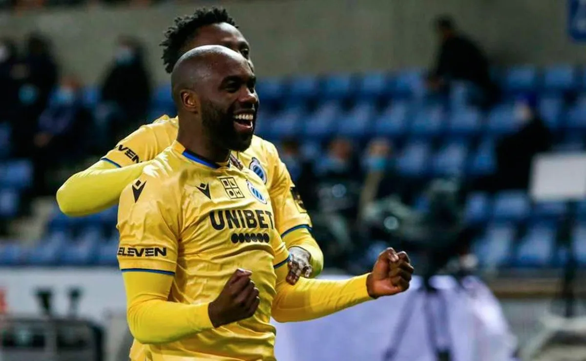 Éder Álvarez Balanta marcó un golazo en Brujas.