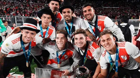 La foto que compartió River en sus redes sociales oficiales luego de la consagración. Los pibes del semillero, todo un orgullo para los hinchas.