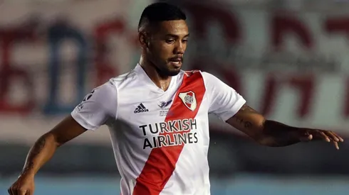 El central ocuparía el lugar de lateral izquierdo esta noche ante la Academia.