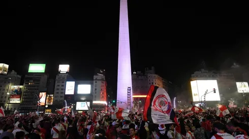 El festejo de los hinchas de River tras la obtención del título.