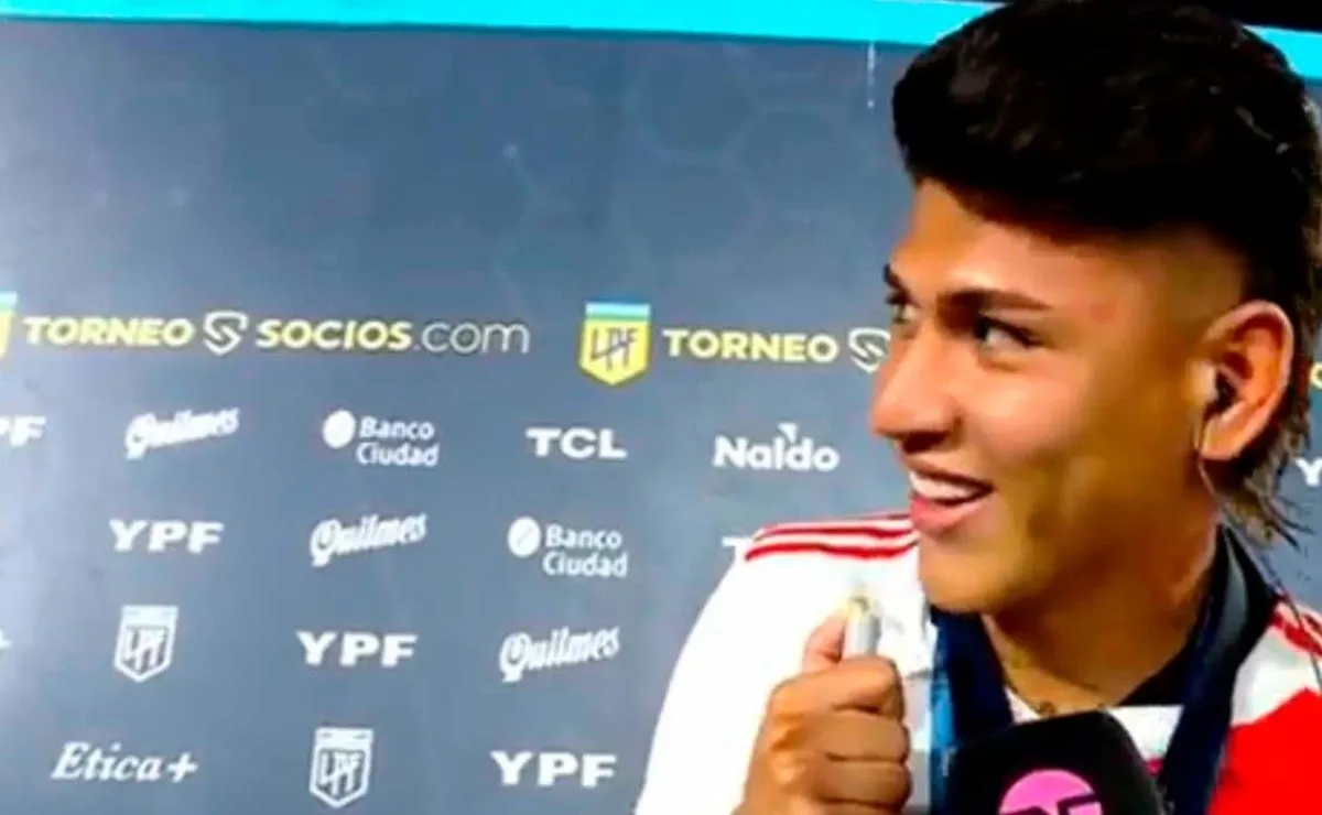 Jorge Carrascal se cruzó en los festejos con Julián Álvarez y Enzo Pérez a través de los micrófonos de la transmisión.