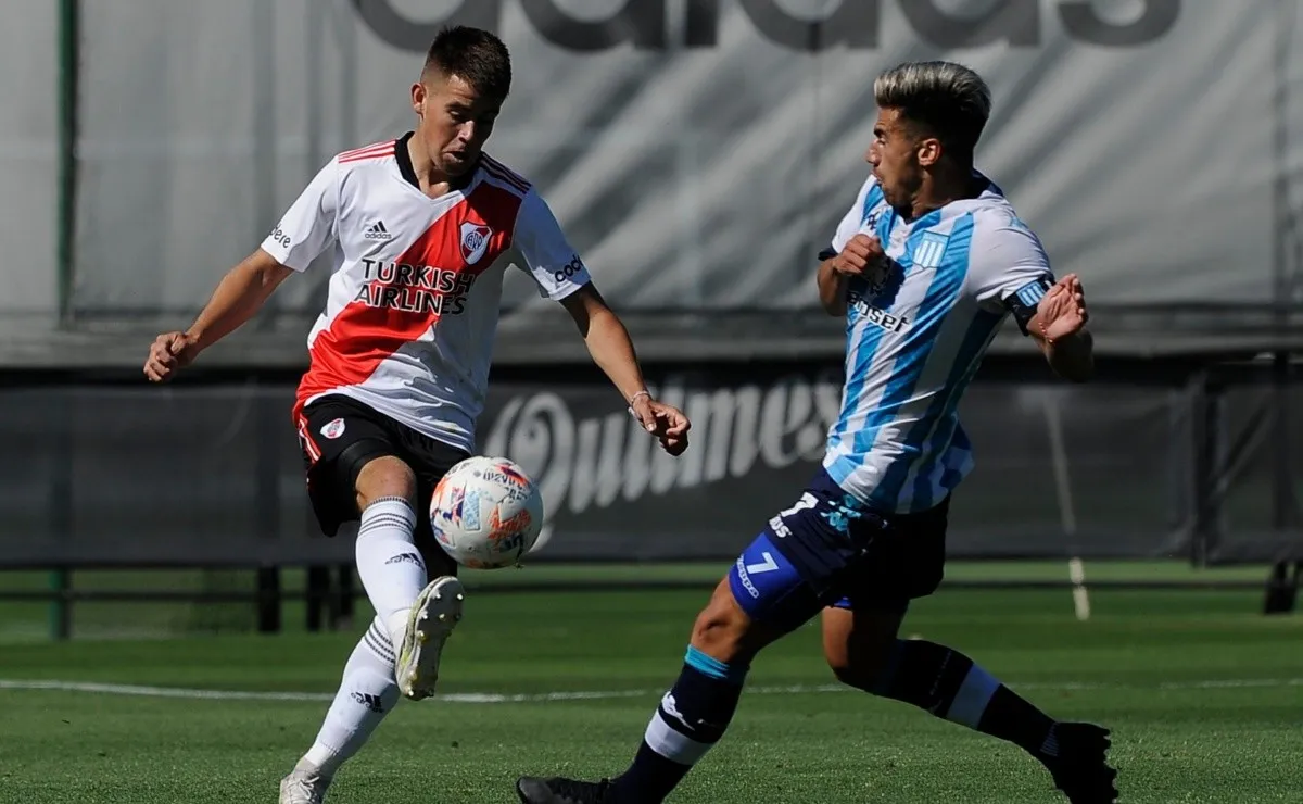 La Reserva de River recibió a Racing en el predio de Ezeiza por la fecha 22 y cayó por 2 a 1.