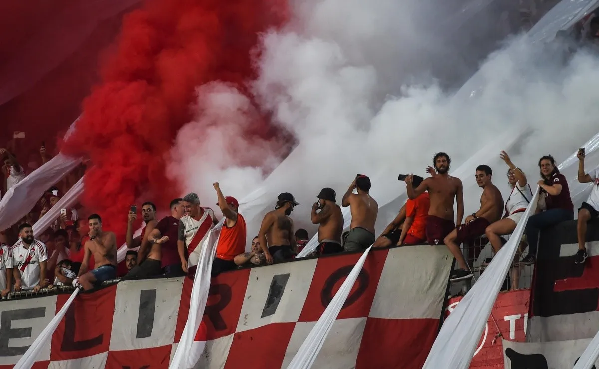 Los hinchas de River agotaron las entradas para el partido contra Racing del próximo jueves y el equipo de Gallardo podría dar la vuelta ante un Monumental repleto.