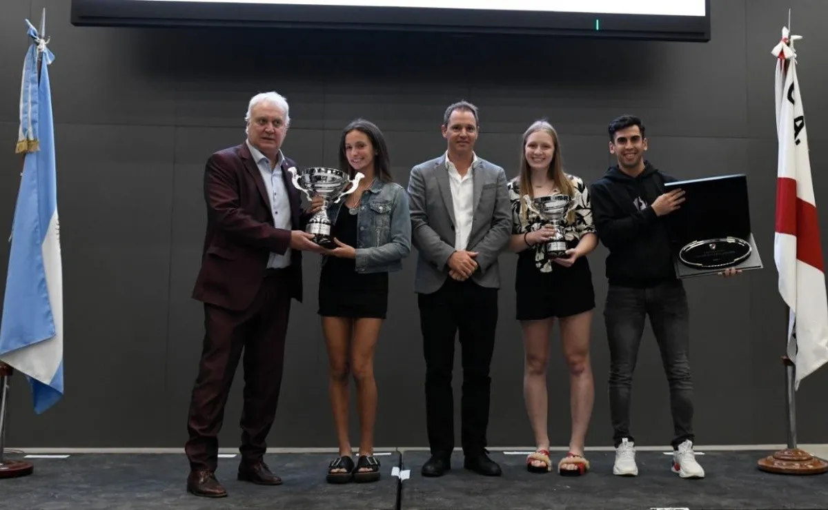 Los deportistas fueron premiados en la Fiesta del Deporte.