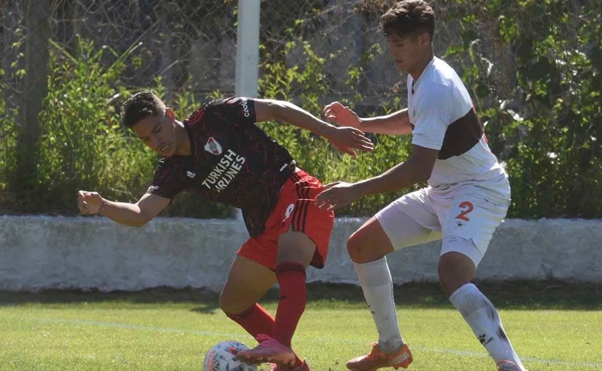 La Reserva de River cayó por 5 a 2 ante Platense en condición de visitante.