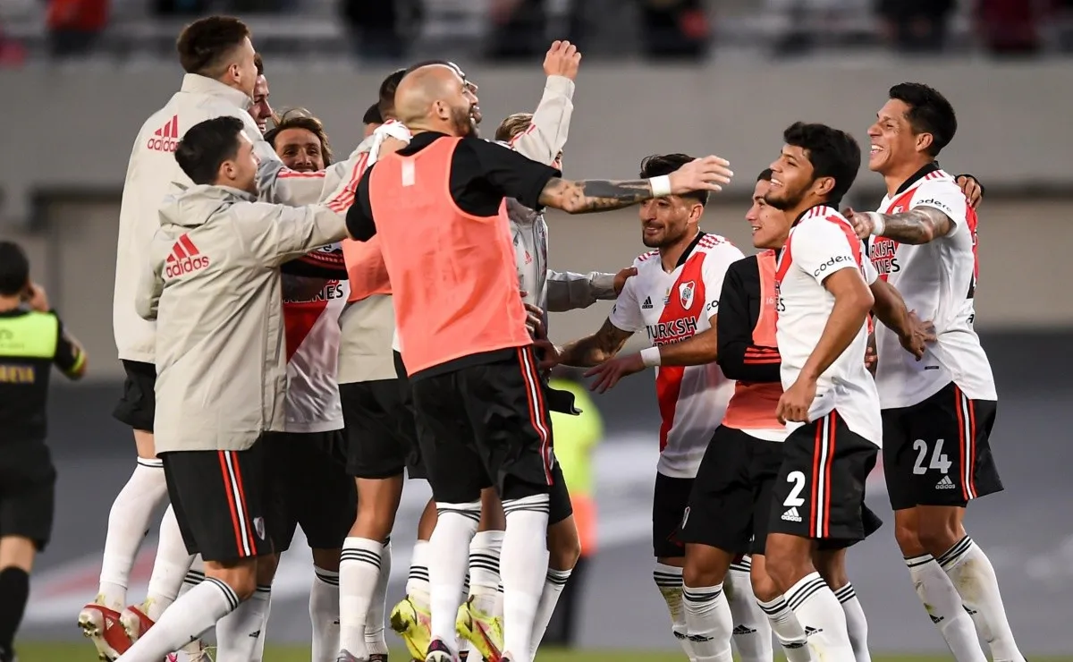 River debe ganarle a Platense y de esa manera quedaría virtualmente clasificado a la Copa Libertadores del año que viene.