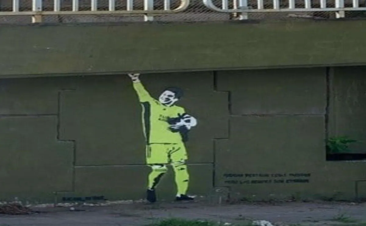 La figura de Enzo inmortalizada en el Puente Labruna