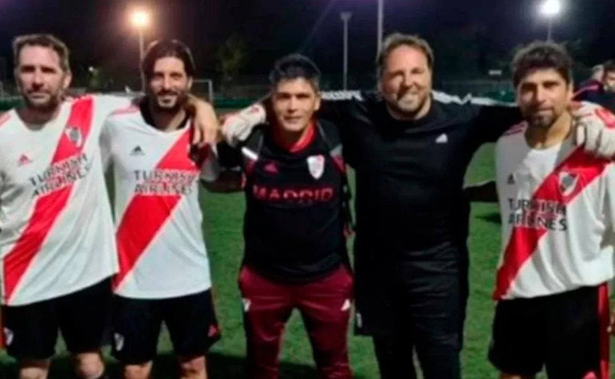 El equipo de fútbol Senior de River le ganó 4 a 0 a San Lorenzo en condición de visitante con la figura estelar del Chori Domínguez en cancha.