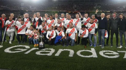El reconocimiento a los campeones de América por parte del club, donde asistió López Turitich