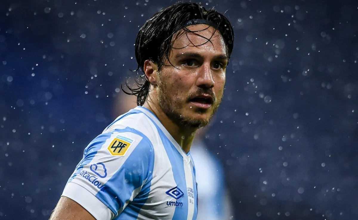 Kevin Mac Allister, actual futbolista de Argentinos Juniors y con pasado en Boca aseguró que sería un orgullo jugar en River.