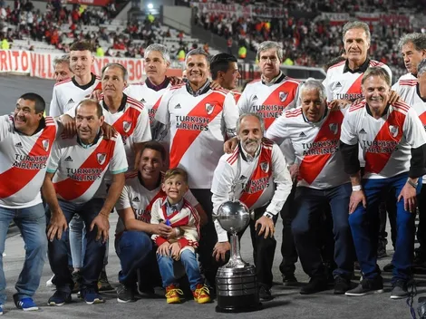 River homenajeó a los campeones del 86