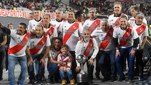 Los campeones de todo en 1986 recibieron su merecido homenaje en el Monumental.