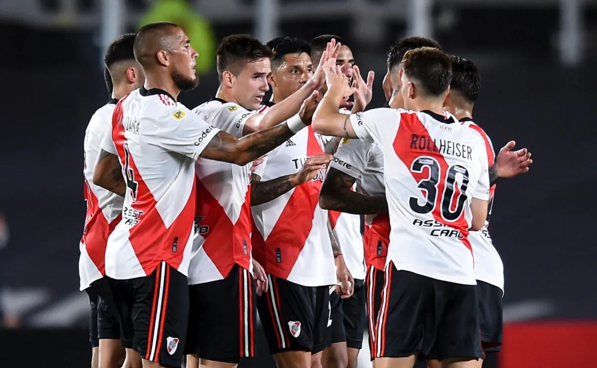 A River le falta disputar tres partidos como visitante y dos en el Monumental.