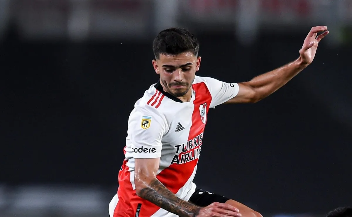 Simón disputó los 90 minutos frente a Patronato.