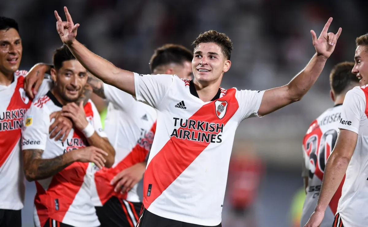 River enfrentó a Patronato en el Monumental por la fecha 20 de la Liga Profesional.