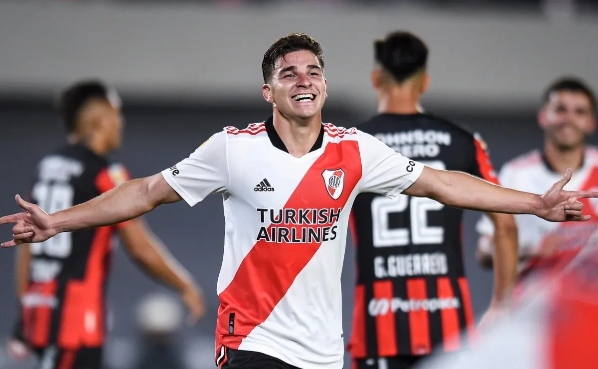 La Araña le marcó un hat-trick a Patronato.
