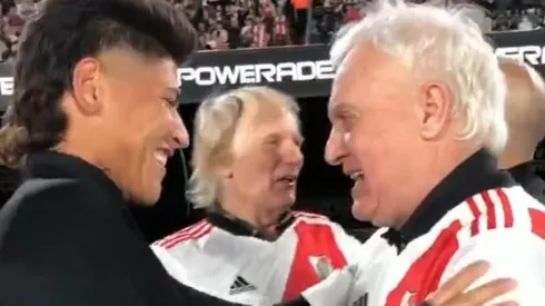 El Beto le dio palabras de aliento a Carrascal en la previa del partido frente a Patronato.