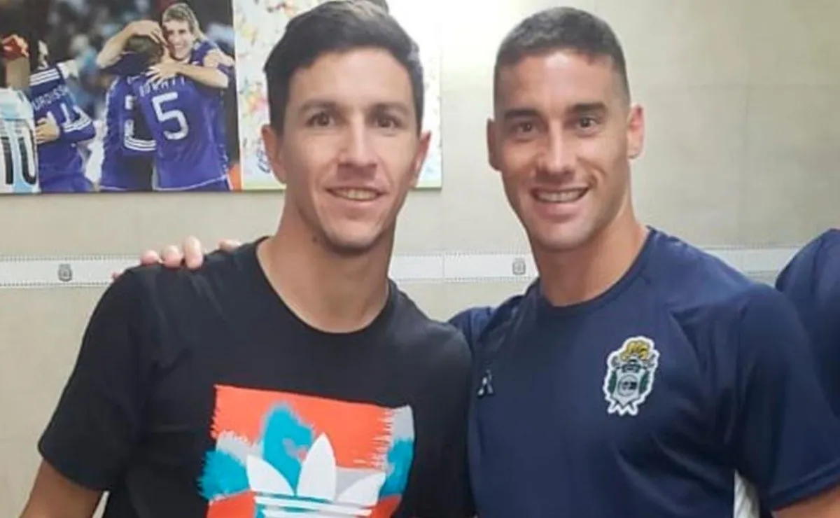 Leo Morales junto a Nacho Fernández.
