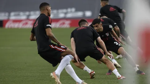 River se prepara para defender la punta del campeonato ante Estudiantes.